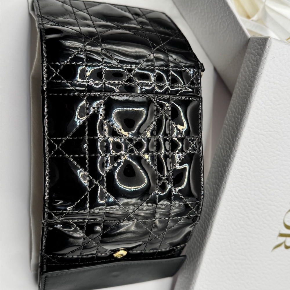 Dior Lady Dior Patent Cannage Compact Wallet - Picture 7 of 10